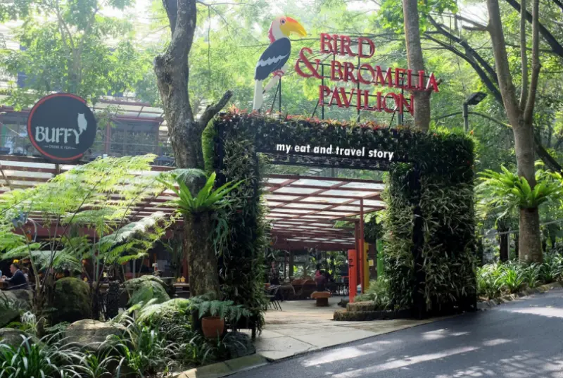 Hasil gambar untuk Bird & Bromelia Pavilion